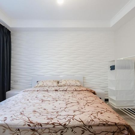 Artal Apartment On Obolonsky Avenue 16 Kyiv Exterior photo